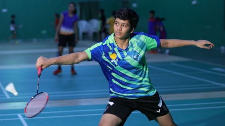 Tasnim enters QF; Treesa, Rohan exit